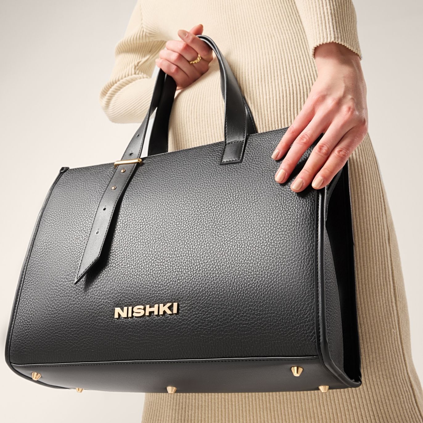 The Large Noir – Nishki